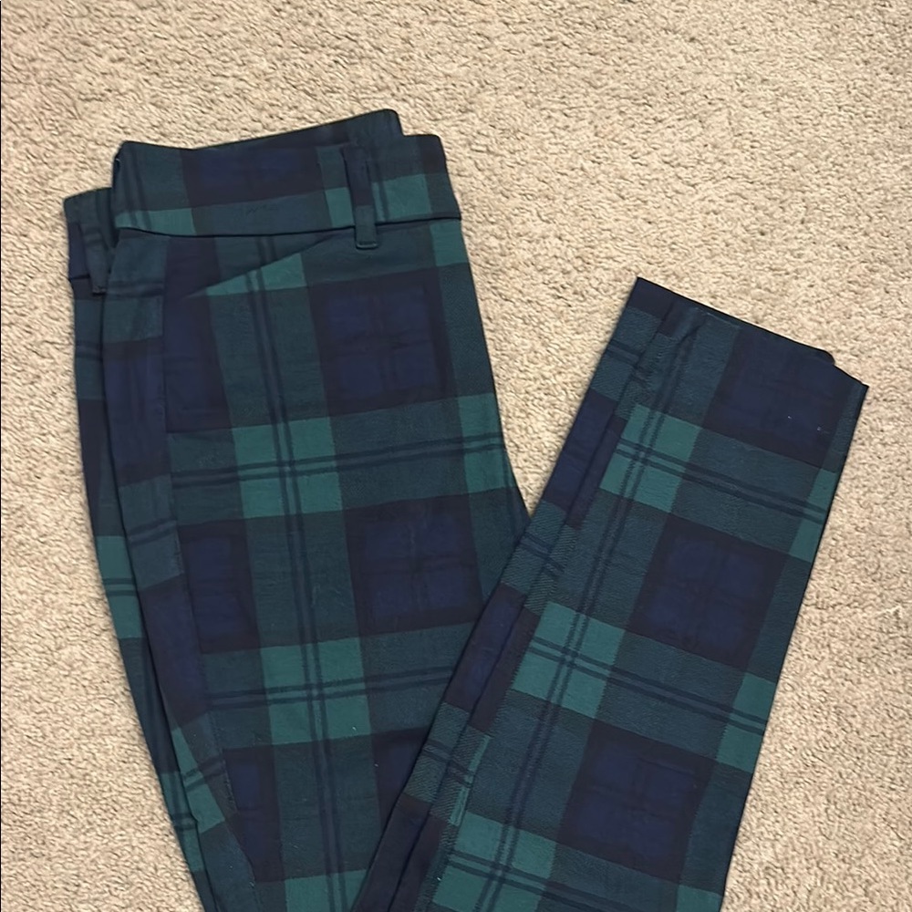 Old Navy Women's Green and Blue Plaid high rise pixie pants